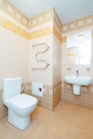 Гостевой дом Гранд Каньон Санкт-Петербург СТУДИЯ СТАНДАРТ С ОДНОЙ ДВУСПАЛЬНОЙ КРОВАТЬЮ-10